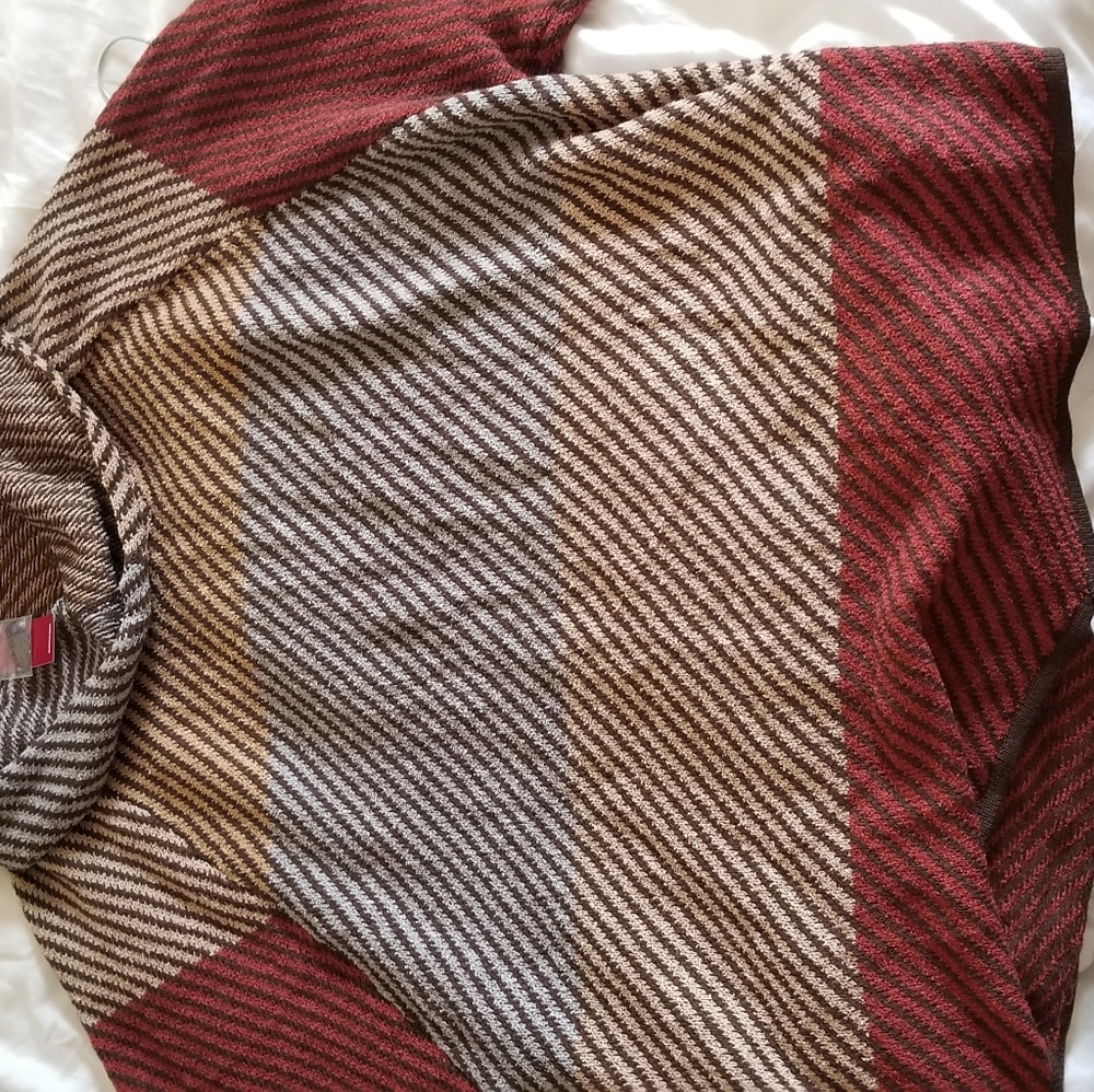 Oversized Sweater - Picture 3 of 4